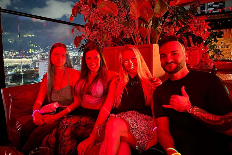 Pub Crawl ¡Tour de fiesta por Medellín!
