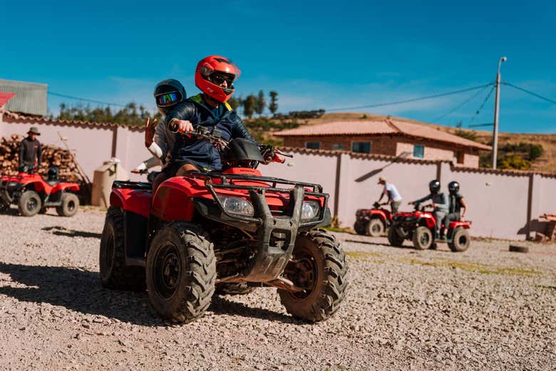 Tour en quad por Perolniyoc y Raqaypata