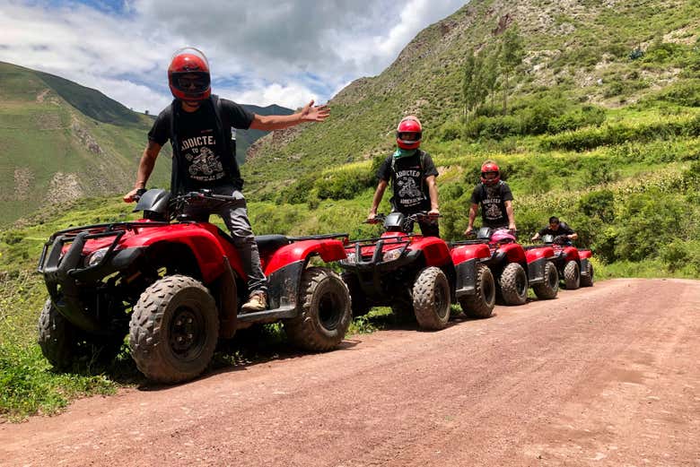 Tour en quad por Perolniyoc y Raqaypata
