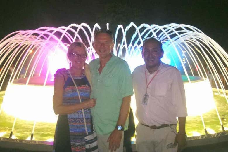 Free tour nocturno por Lima + Circuito Mágico del Agua