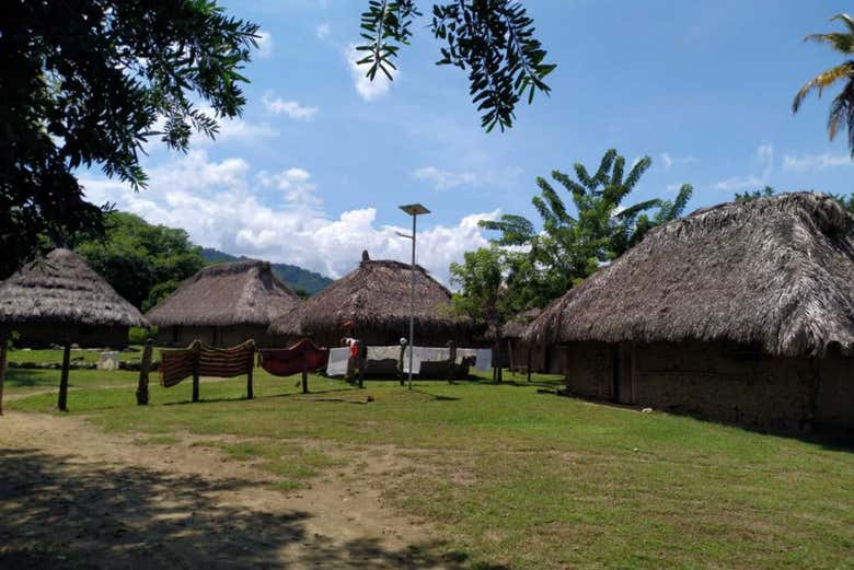 Excursión al refugio indígena Katanzama + Tubing en el río Don Diego