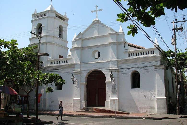 Tour por las iglesias de Santa Marta
