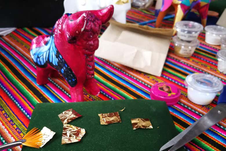 Taller de artesanía cusqueña