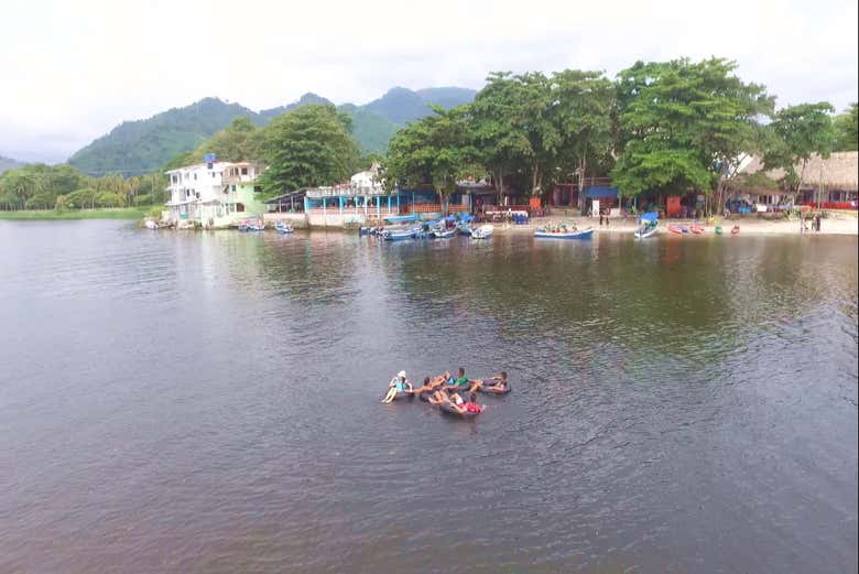 Tubing en el río Buritaca