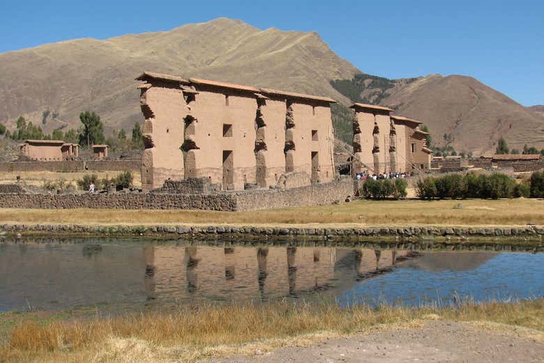 Excursión a Raqchi, Tinta y Hacienda de San Lorenzo de Valleumbroso
