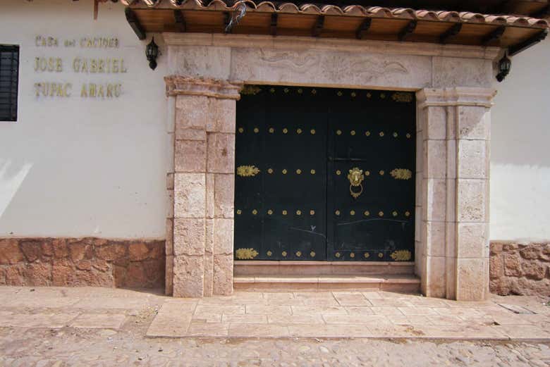 Excursión a Raqchi, Tinta y Hacienda de San Lorenzo de Valleumbroso
