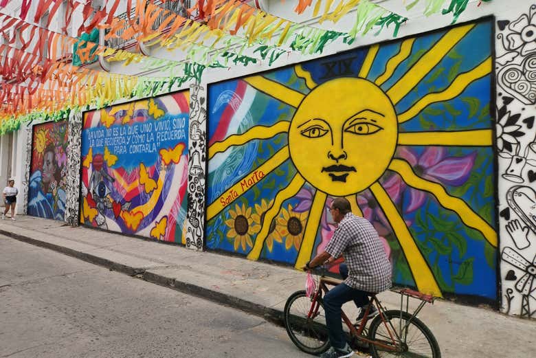 Tour del grafiti por Santa Marta + Taller de cócteles