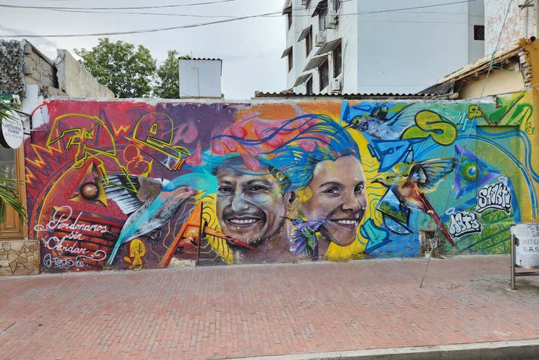 Tour del grafiti por Santa Marta + Taller de cócteles