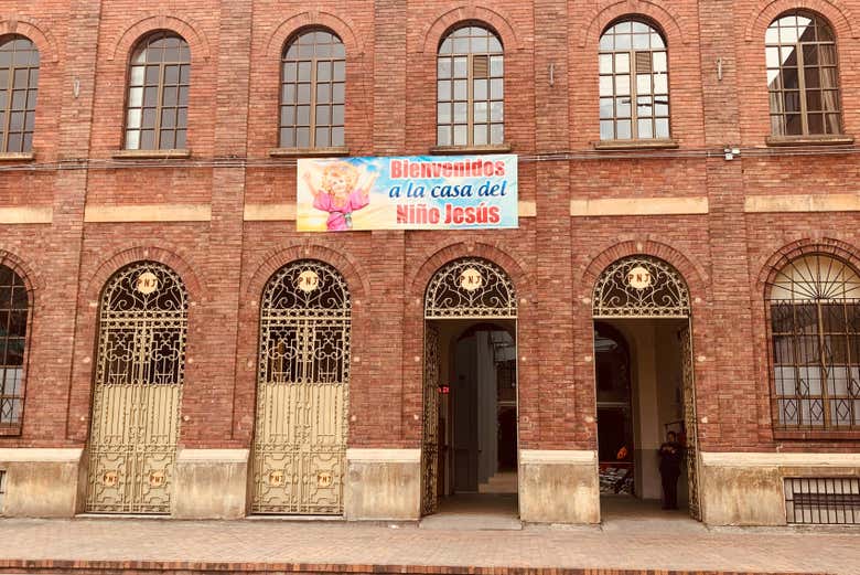 Tour por el Santuario del Divino Niño y la plaza 20 de Julio