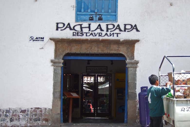 Comida o cena en el restaurante Pachapapa