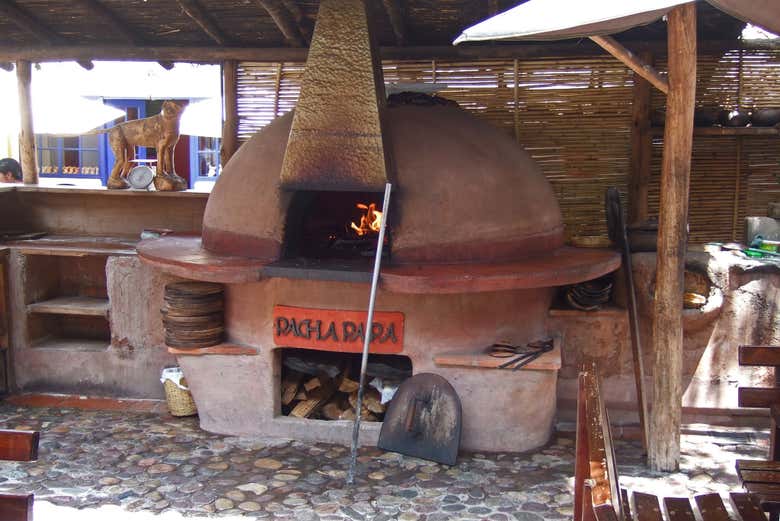 Comida o cena en el restaurante Pachapapa