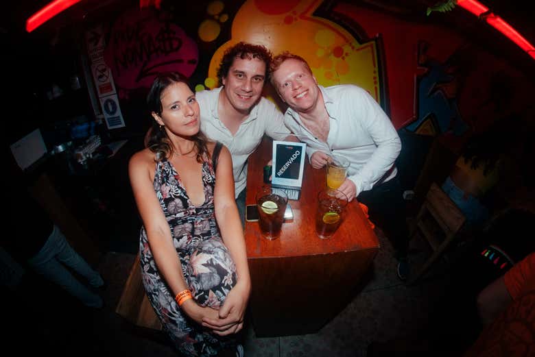 Pub Crawl ¡Tour de fiesta por Cusco!