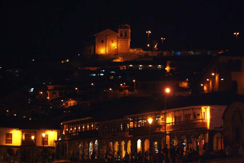Tour nocturno por Cusco + Taller de pisco sour