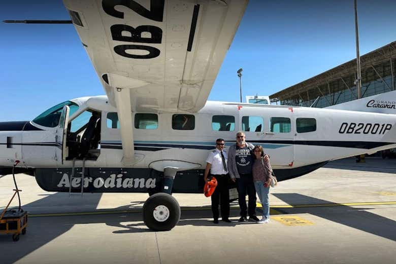 Excursión a las islas Ballestas y Huacachina + Vuelo sobre las Líneas de Nazca