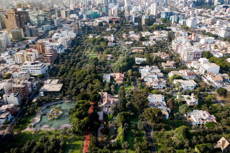 Tour por los parques de Lima + Circuito Mágico del Agua