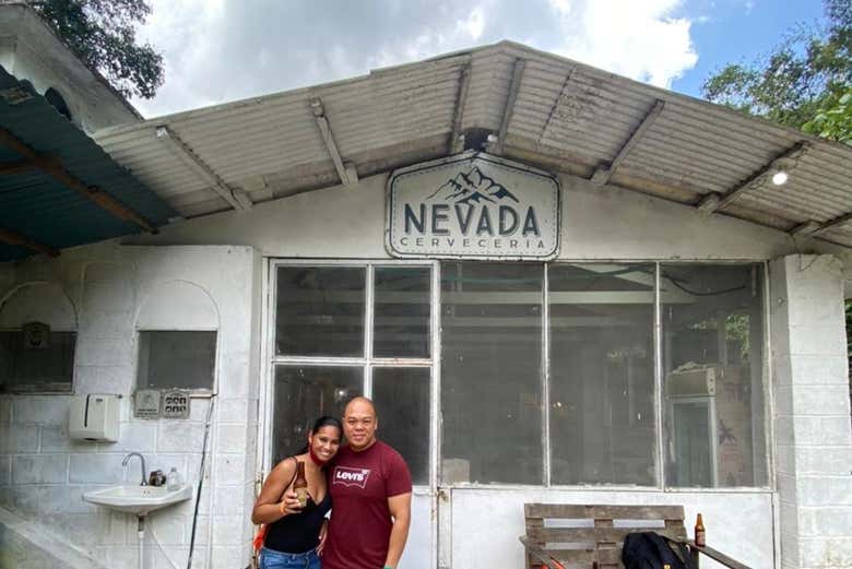 Visita a una finca cafetera + Cata de cervezas artesanales