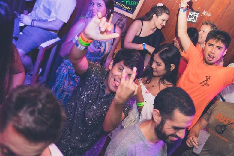 Pub Crawl ¡Tour de fiesta por Lima!