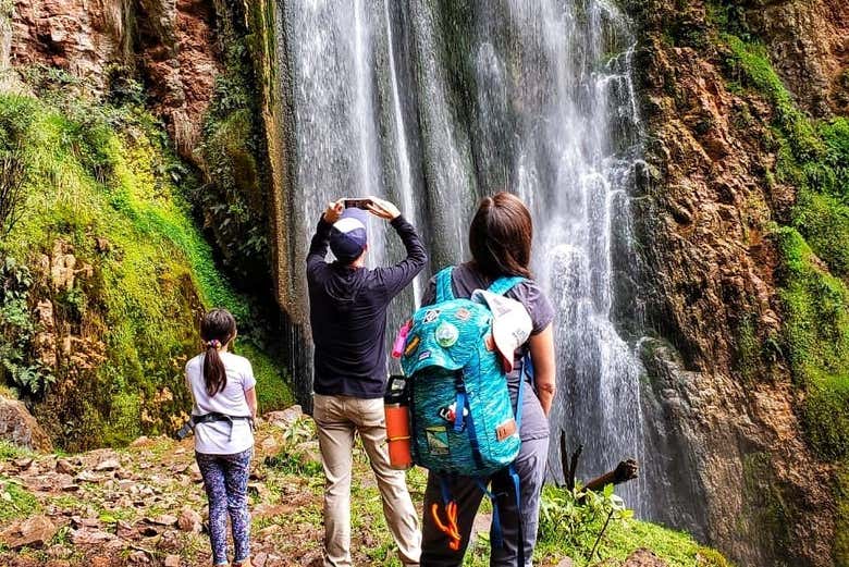 Senderismo hasta la catarata Perolniyoc