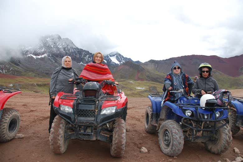 Tour en quad por el Valle Rojo + Montaña Arcoíris