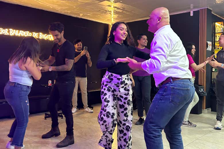 Clase de ritmos latinos en Bogotá