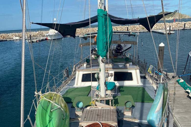 Paseo en velero por Bahía Concha