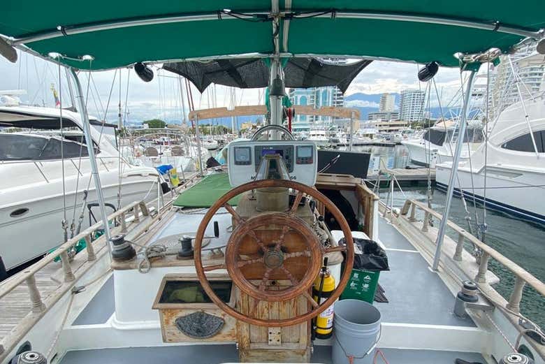 Paseo en velero por Bahía Concha