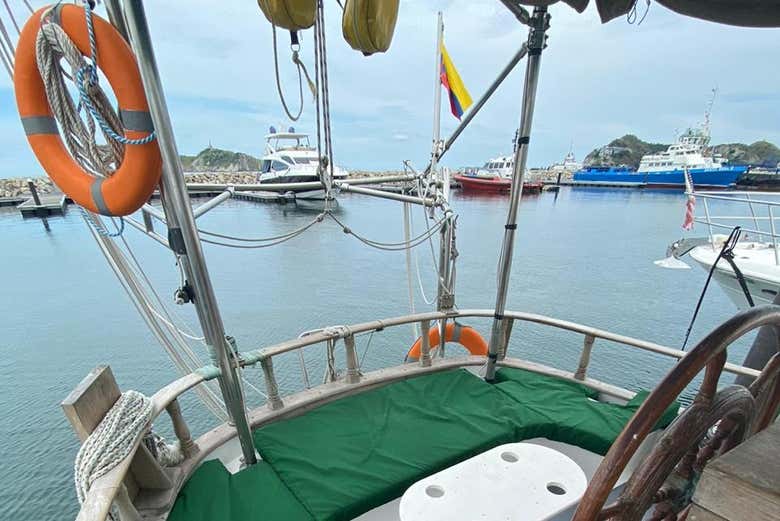 Paseo en velero por Bahía Concha