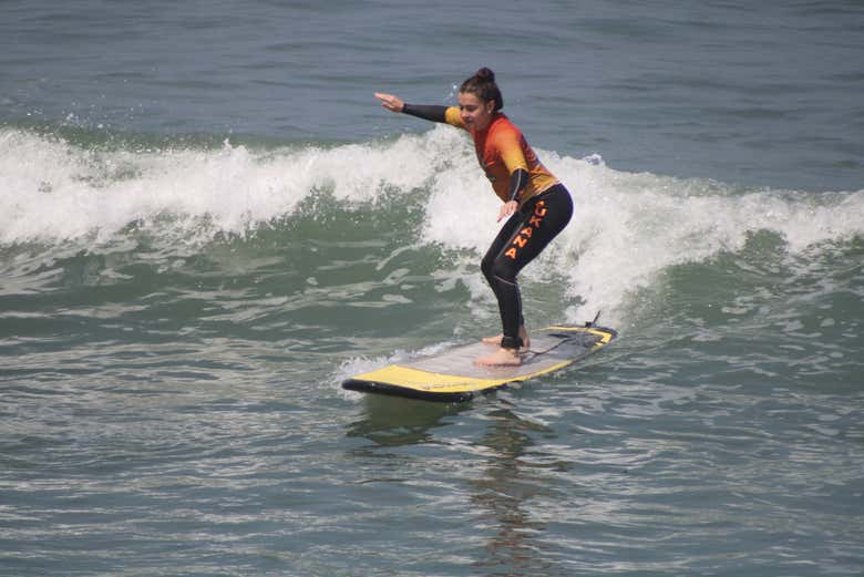 Curso de surf en Playa Makaha