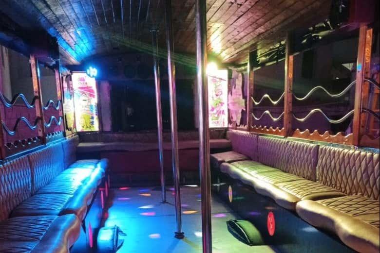 Tour en chiva rumbera por Santa Marta