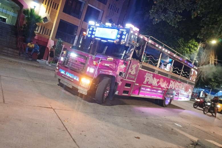 Tour en chiva rumbera por Santa Marta