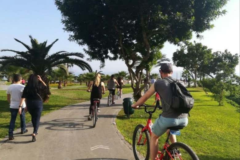 Tour en bicicleta por Miraflores y Barranco