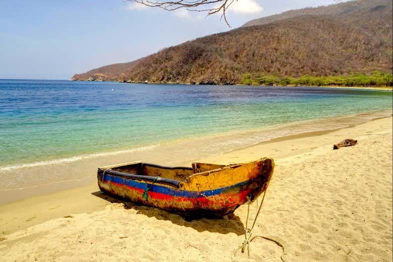 Excursión en lancha a las playas del Parque Tayrona en grupo reducido