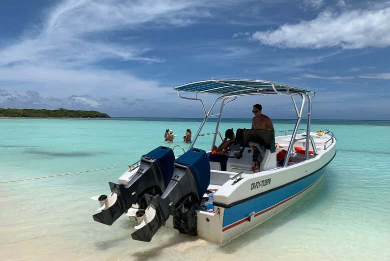 Excursión privada a la Piscina Natural en barco