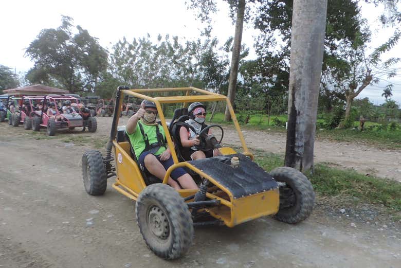 Barranquismo en Damajagua + Tour en buggy