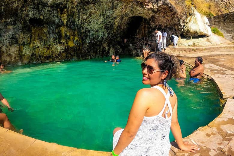 Excursión al Cañón de Shutco y la Laguna Cochapampa en autobús nocturno