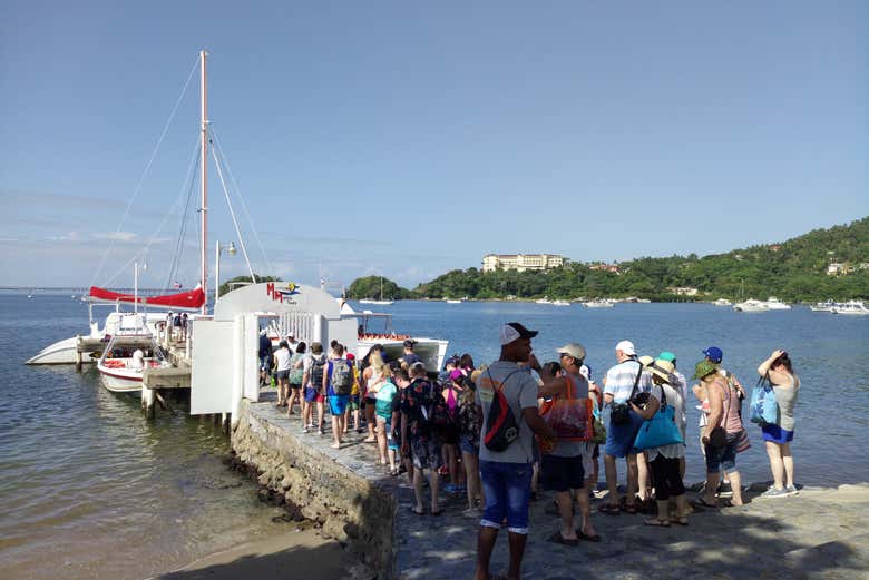 Excursión a Cayo Levantado
