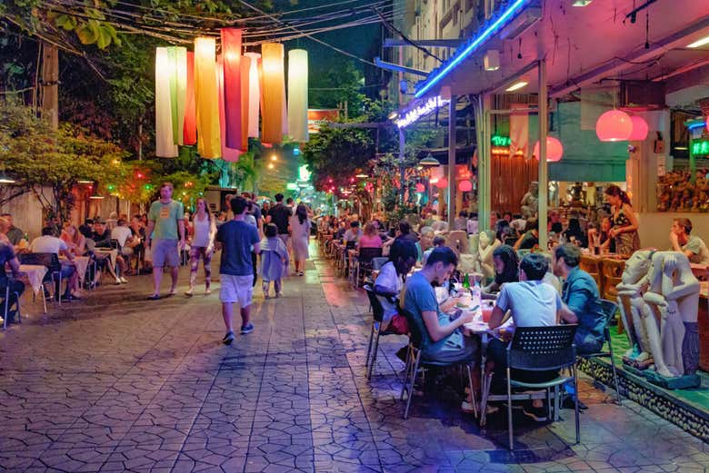 Tour nocturno por Bangkok con paseo en barco