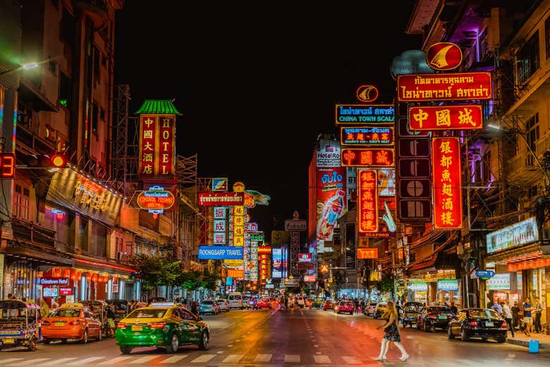 Tour nocturno por Bangkok con paseo en barco