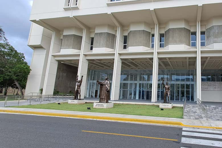 Tour por los museos de la Plaza de la Cultura
