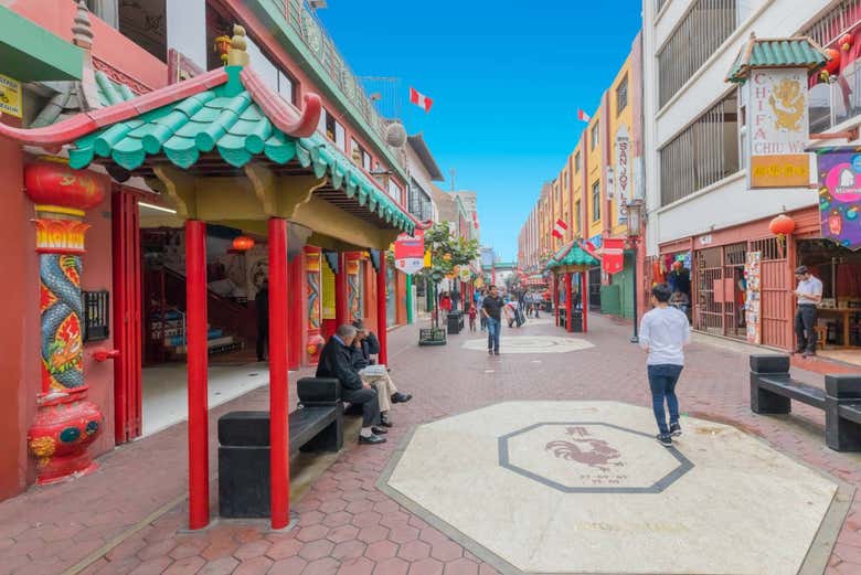 Tour por la Lima colonial y el Barrio Chino