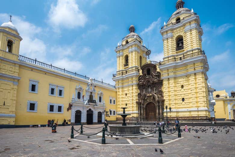 Tour por la Lima colonial y el Barrio Chino