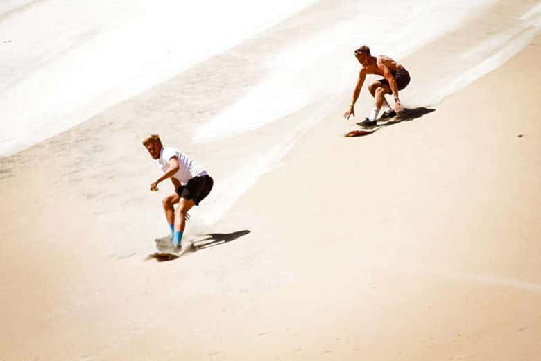 Sandboarding en el desierto de La Joya