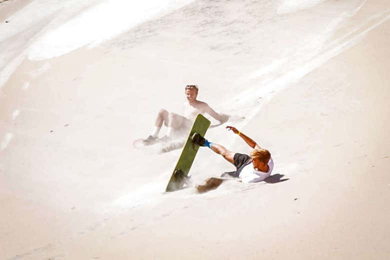 Sandboarding en el desierto de La Joya