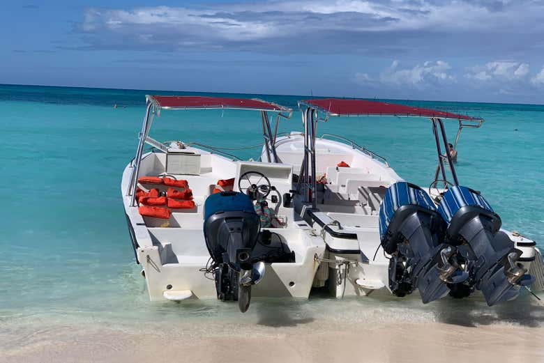 Excursión privada a la isla Saona en lancha