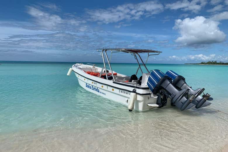 Excursión privada a la isla Saona en lancha