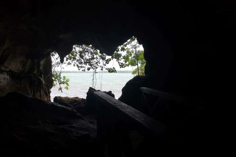 Senderismo y kayak por el Parque Nacional Los Haitises