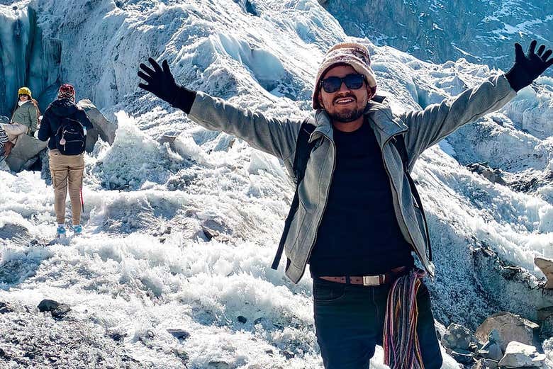 Trekking por el Nevado Rajuntay