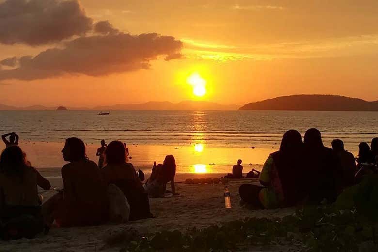 Excursión a las islas Hong + Plancton luminiscente