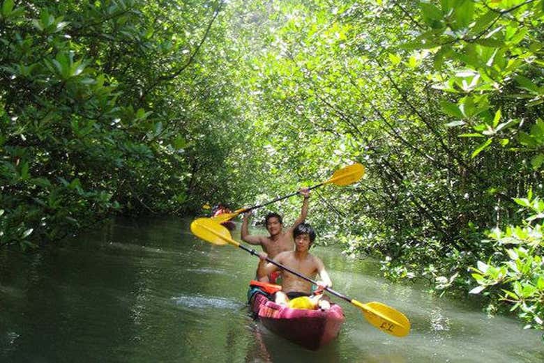 Tour en kayak por Ao Thalane