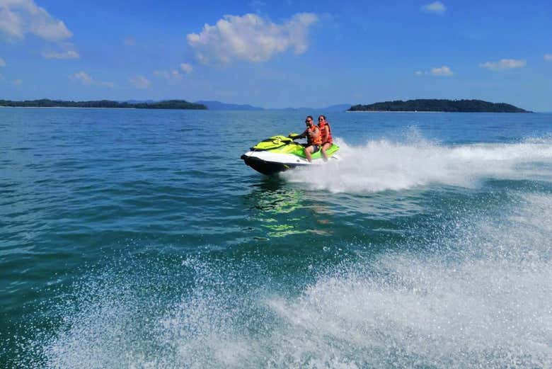 Tour en moto de agua por la bahía de Phang Nga